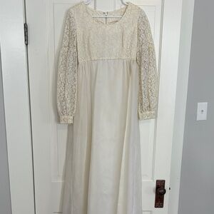 Vintage 1970s Wedding Dress‎ Size Unclear